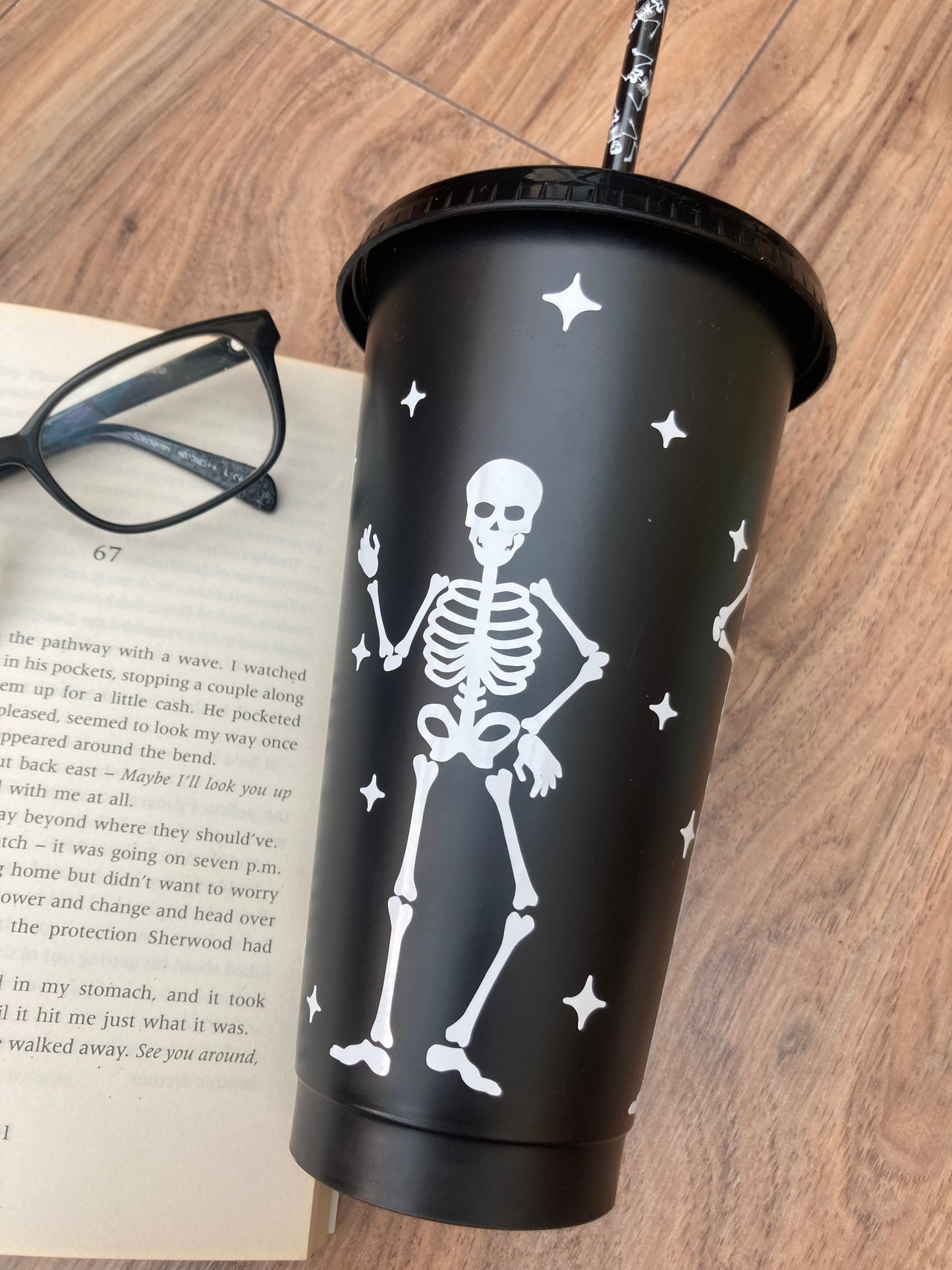 Skeleton cup