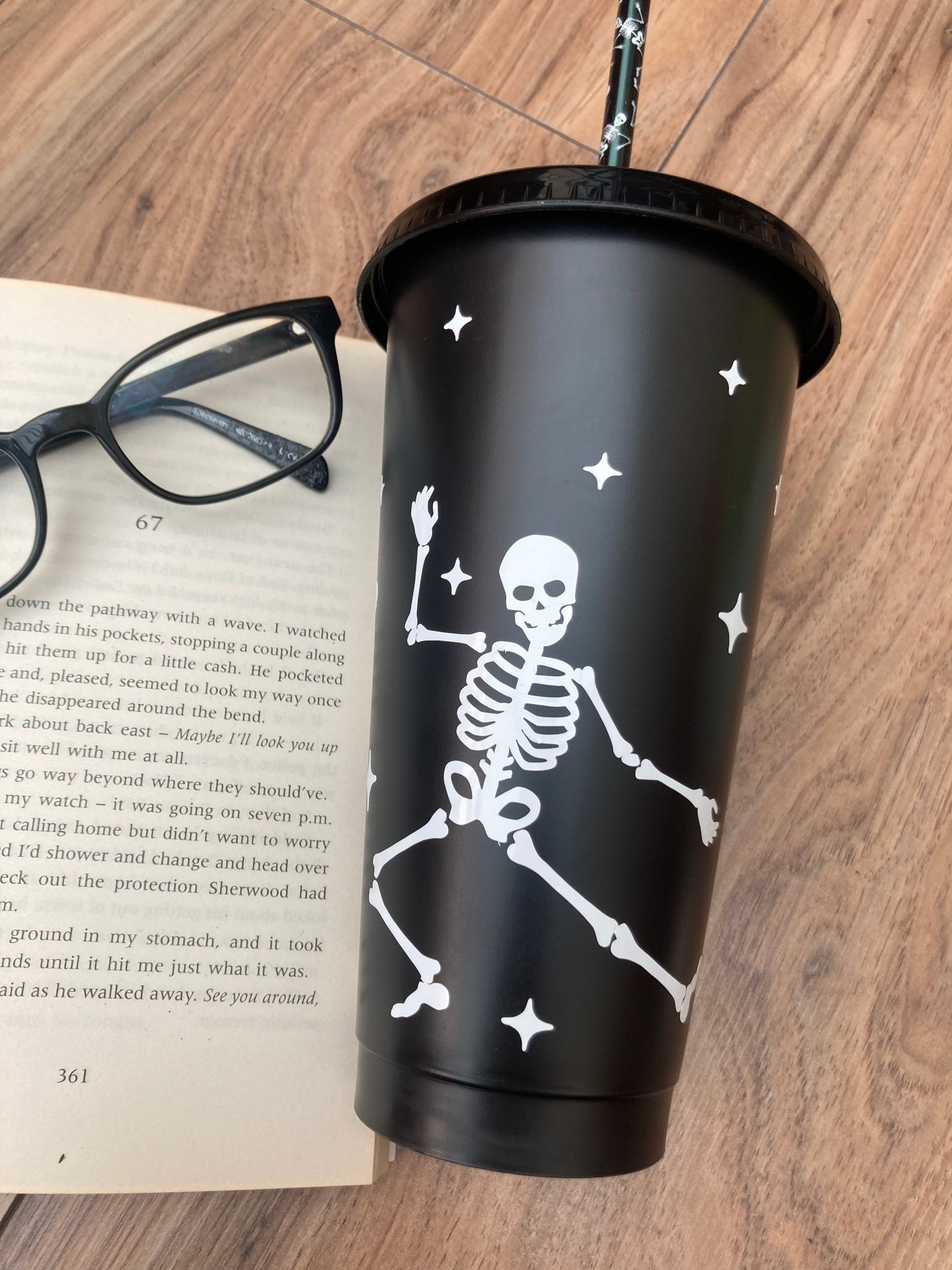 Skeleton cup